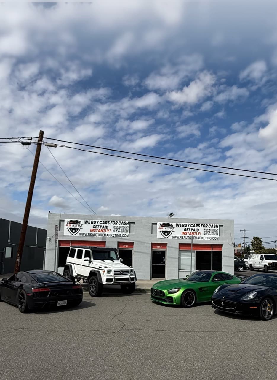 Audi R8, Mercedes G-Class, Mercedes-AMG GT and Ferrari outside RS Auto
